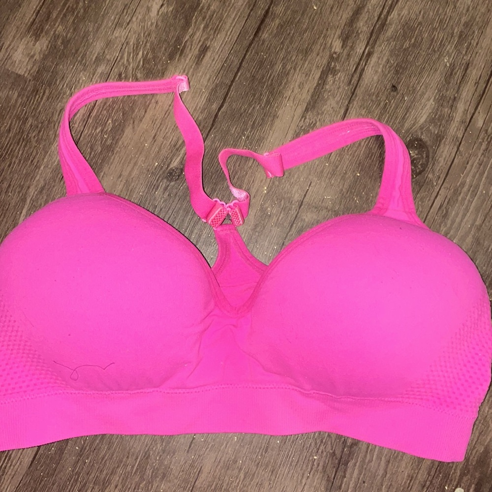 DSG Sports bra with stitched in padding